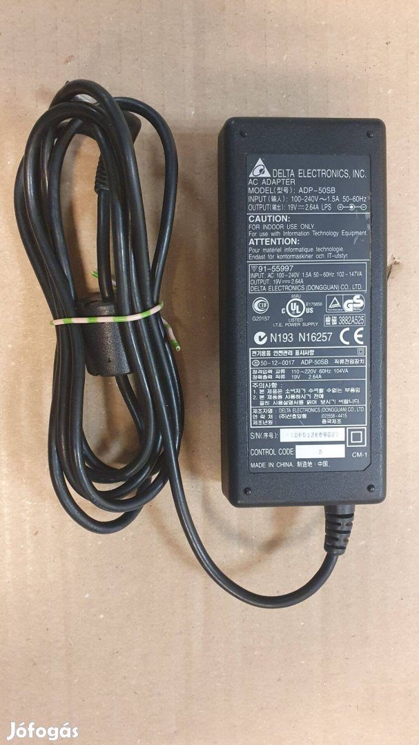 Asus 19V 2,64A 50W laptop notebook adapter töltő tápegység Delta