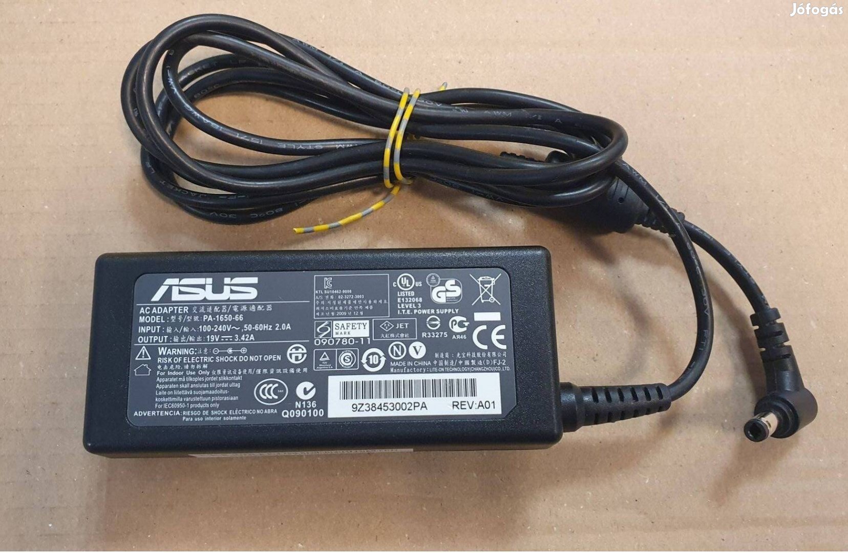 Asus 19V 3,42A Laptop notebook töltő adapter tápegység ?