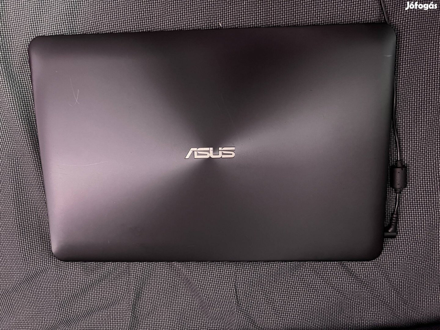 Asus 5gen i3 8gb nvidia 920m win 10 ssd