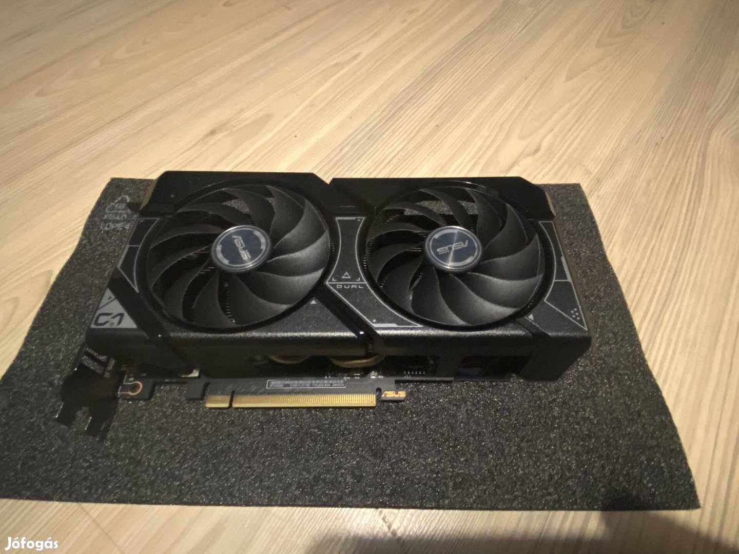 Asus Dual Geforce Rtx 4060 OC Edition 8GB Gddr6 - újszerű hibátlan