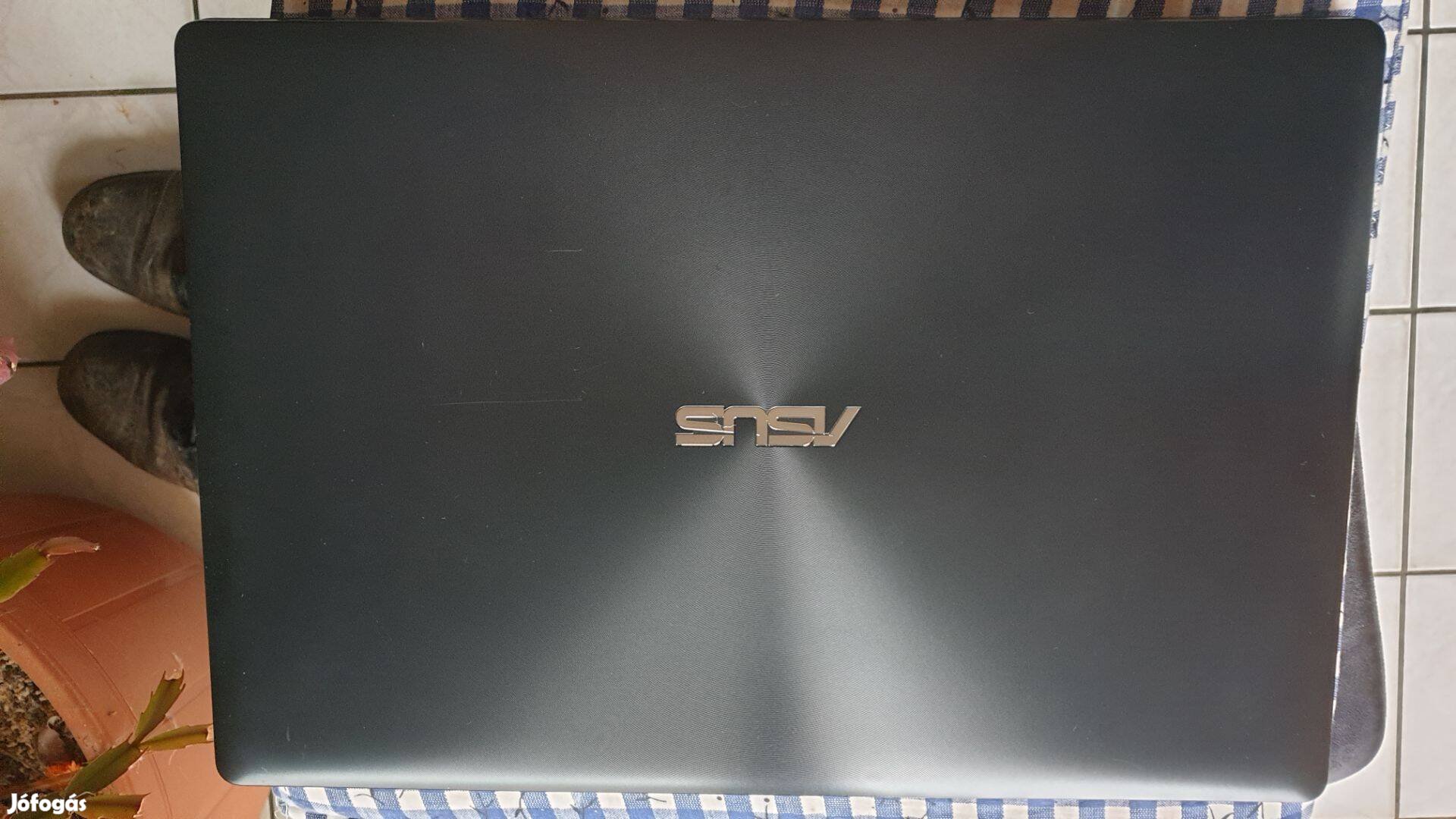 Asus F553M laptop