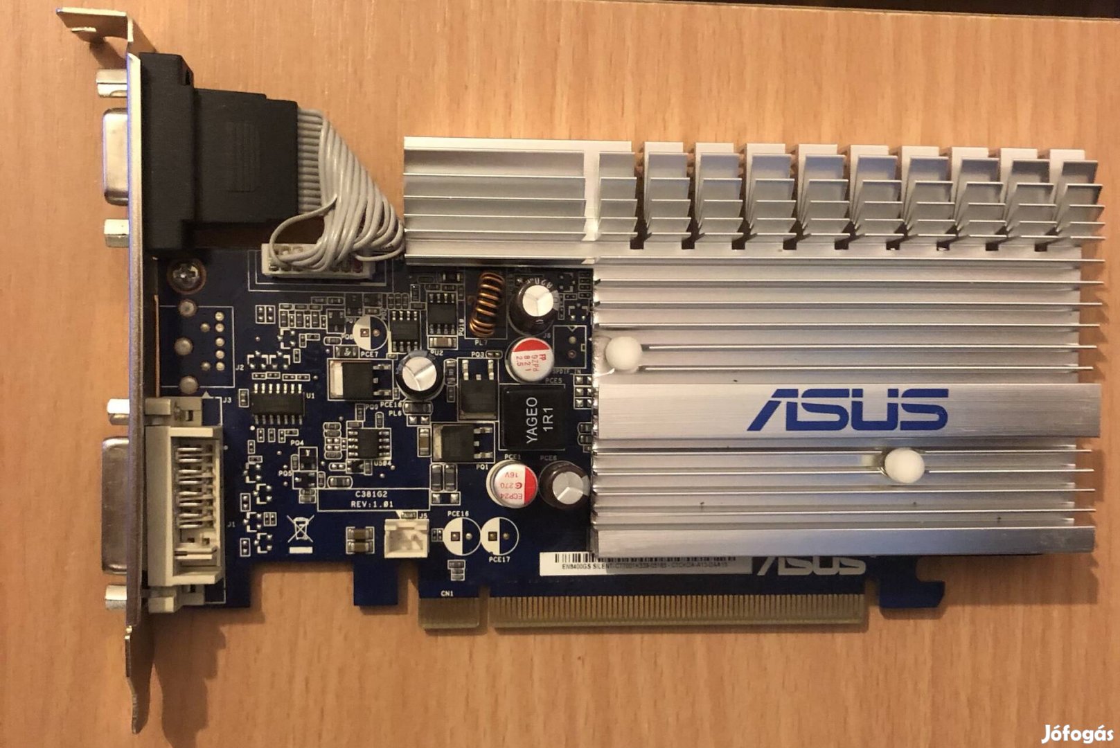 Asus GS 8400 512Mb videókártya