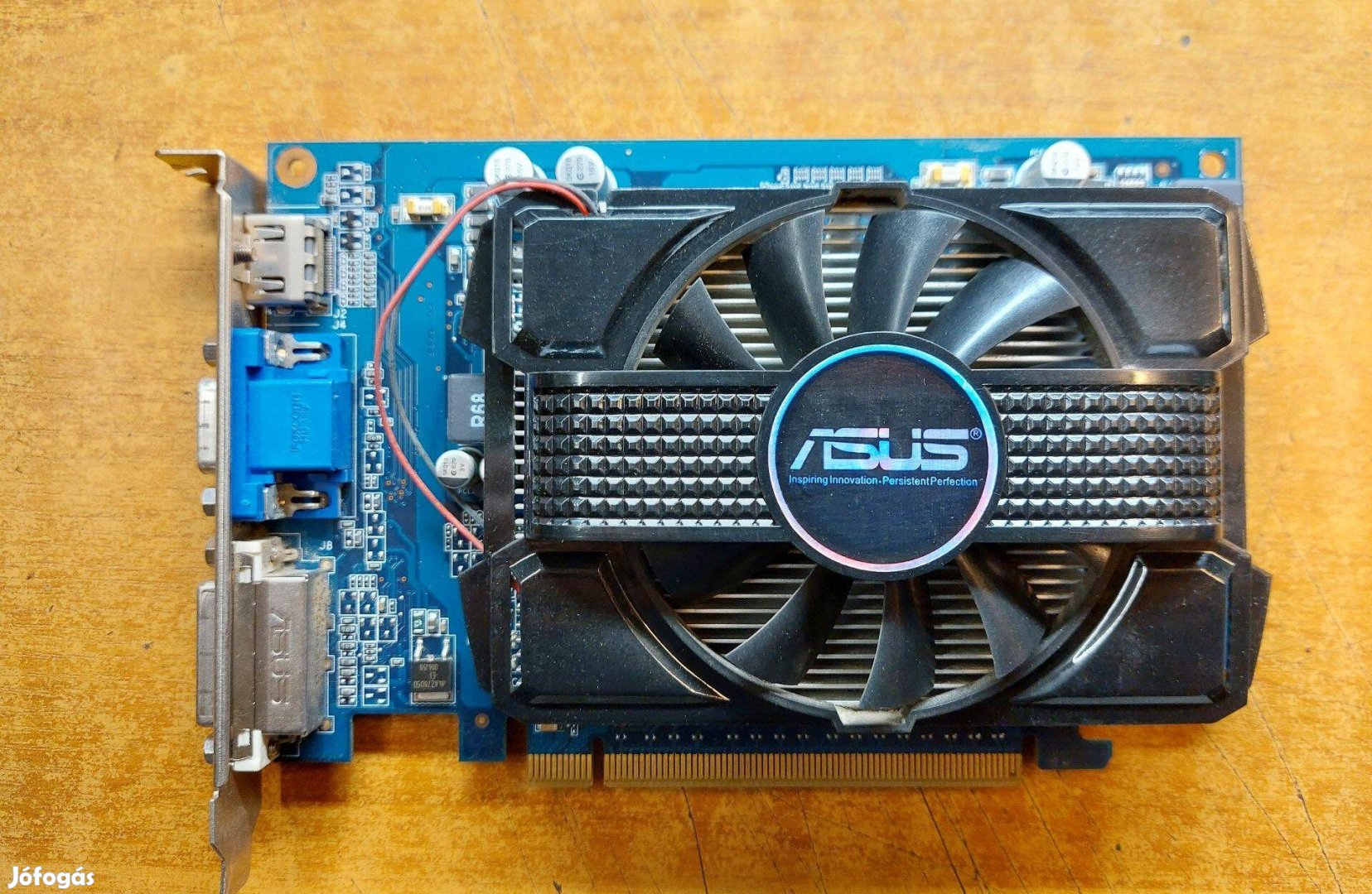 Asus Geforce 240 1 GB -os VGA kártya kiárusítás!!!Akcióó!