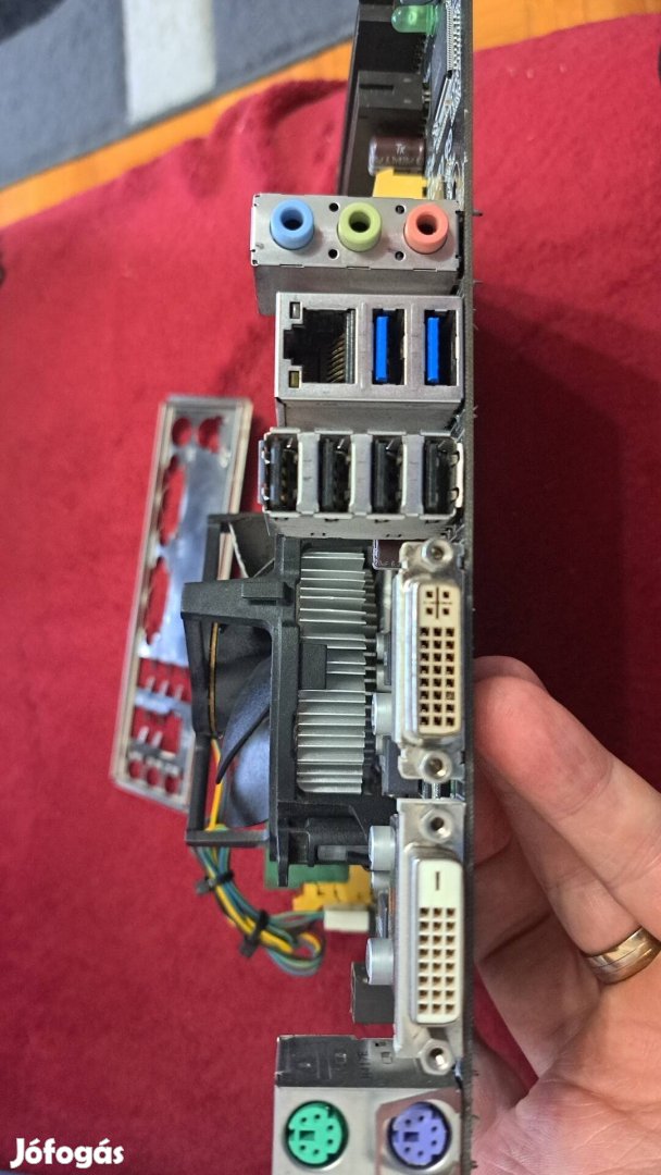 Asus H81M2 i7 4770 2x8gb 1600Mhz félgép