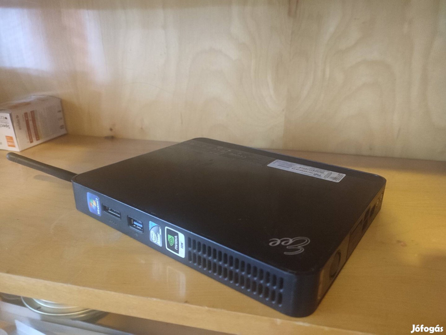 Asus Mini pc táp és SSD nélkül