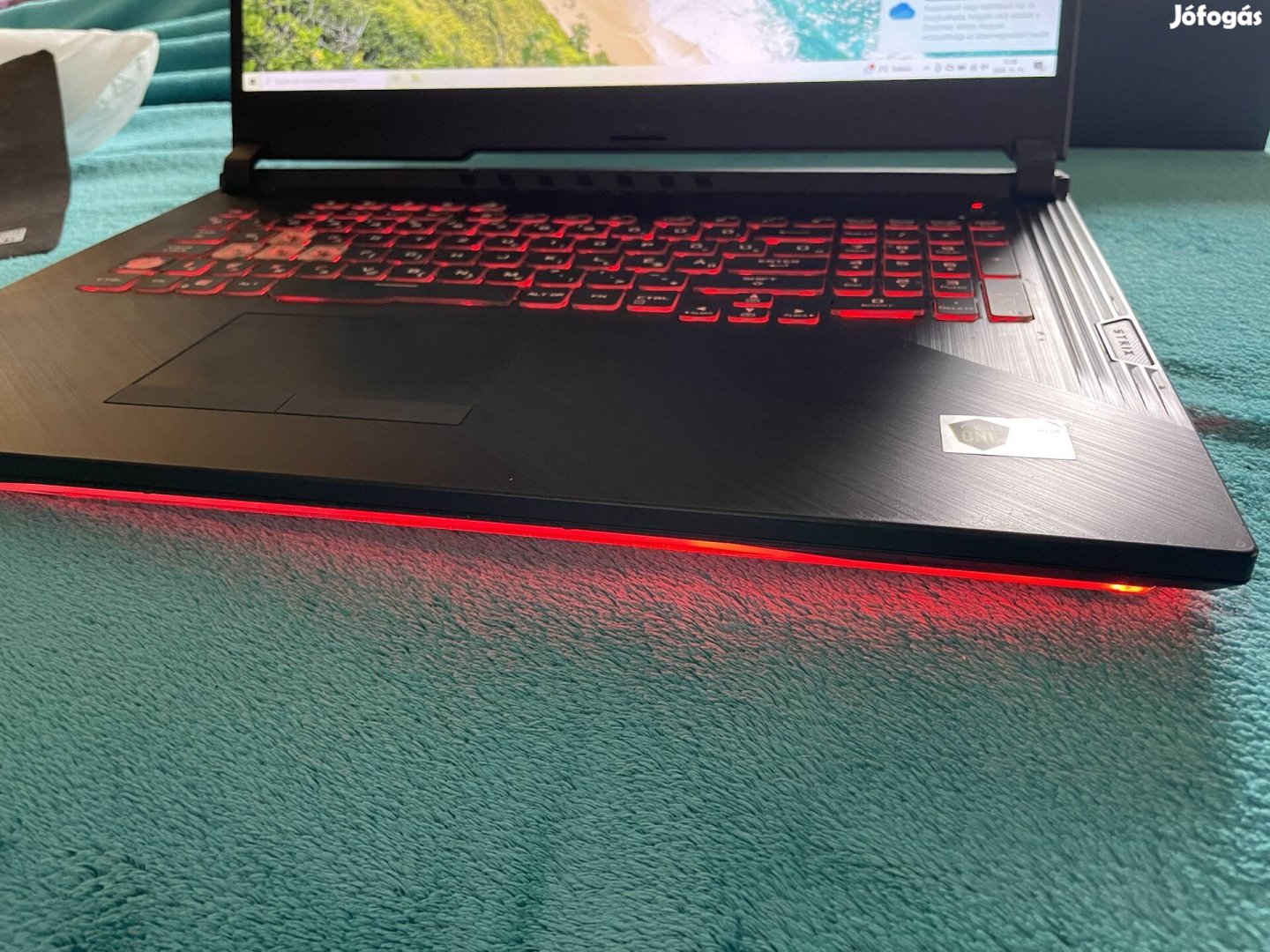 Asus ROG 17,3" gamer laptop (kis hibás"