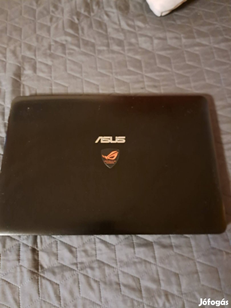 Asus ROG G551JW Gamer laptop ajándék vezetéknélküli Genius egér