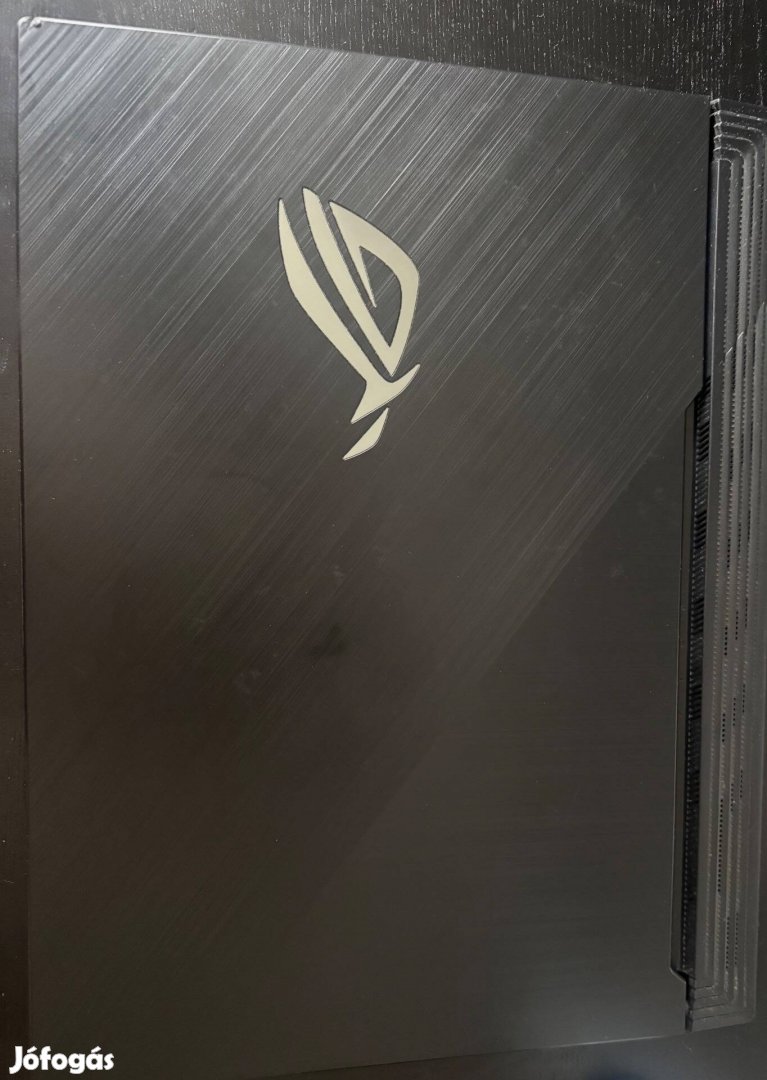 Asus ROG Strix G512LV i7 Rtx 2060 144Hz gamer laptop