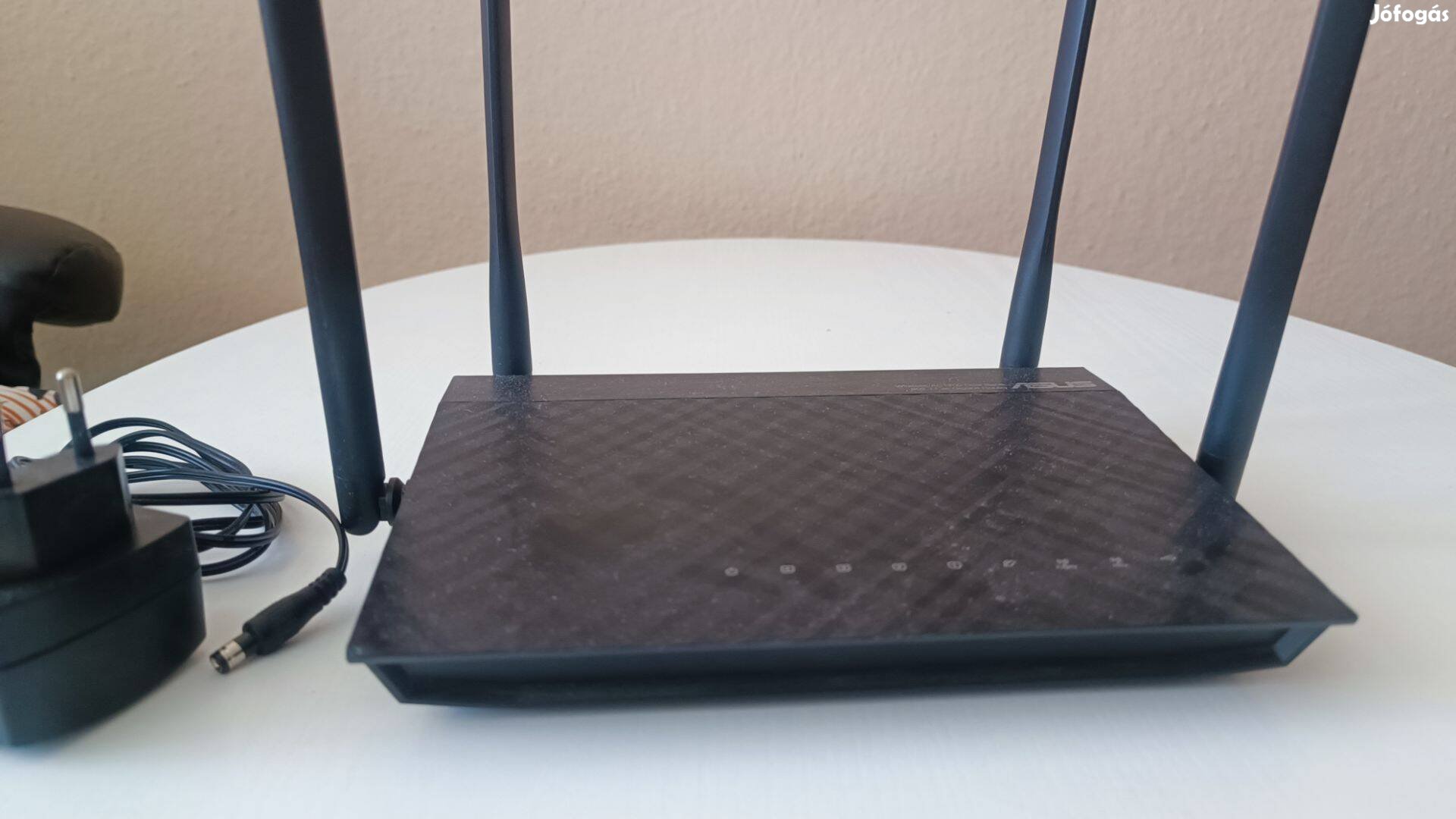 Asus RT-AC1200G+ Router eladó