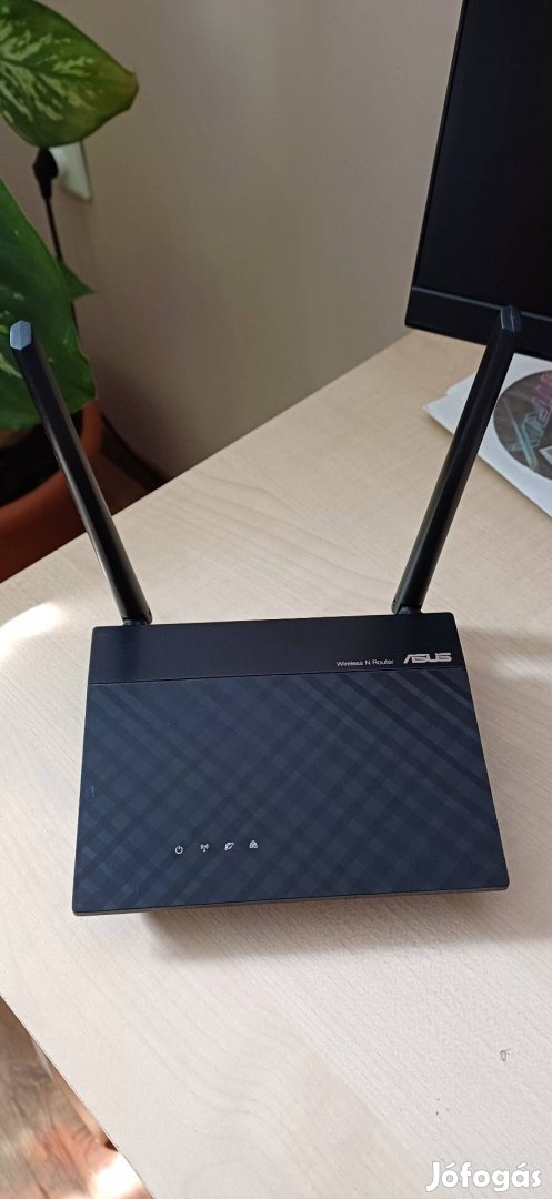 Asus RT-N12E Router