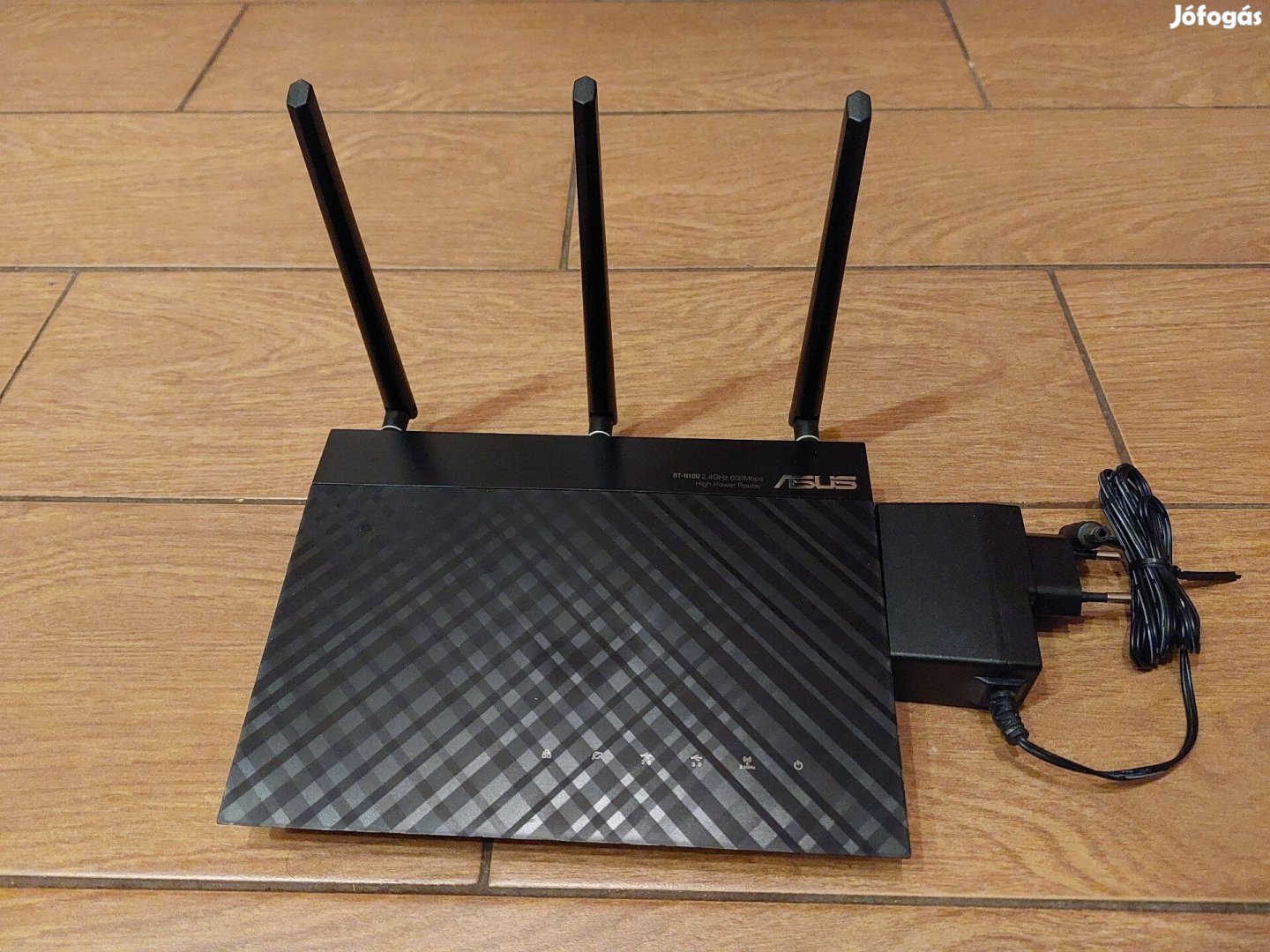 Asus RT-N18U router