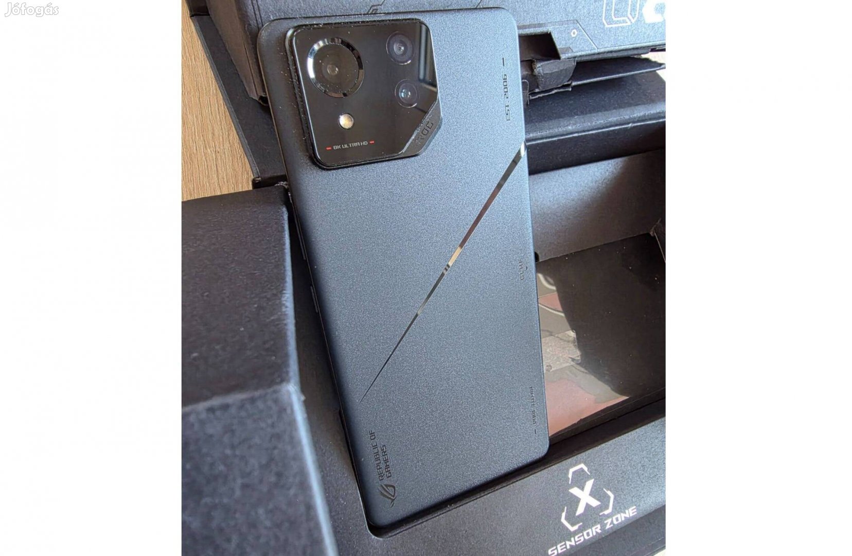 Asus Rog Phone 8 Pro 512GB - hibátlan, gyönyörű - Csere is