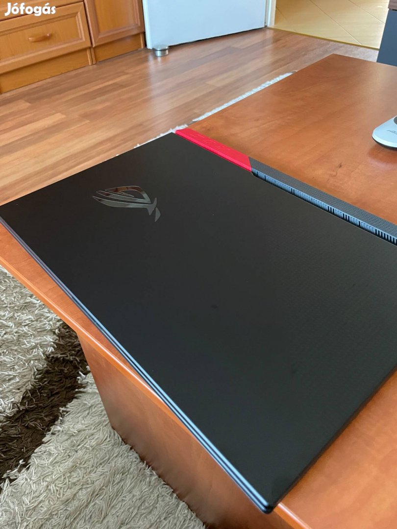 Asus Rog Strix G713IE