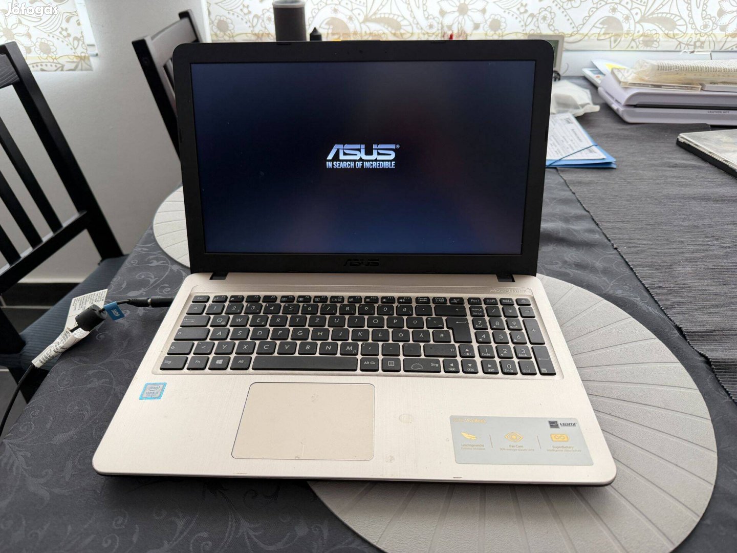 Asus Sonicmaster X540U 15.6 I5 7gen. laptop