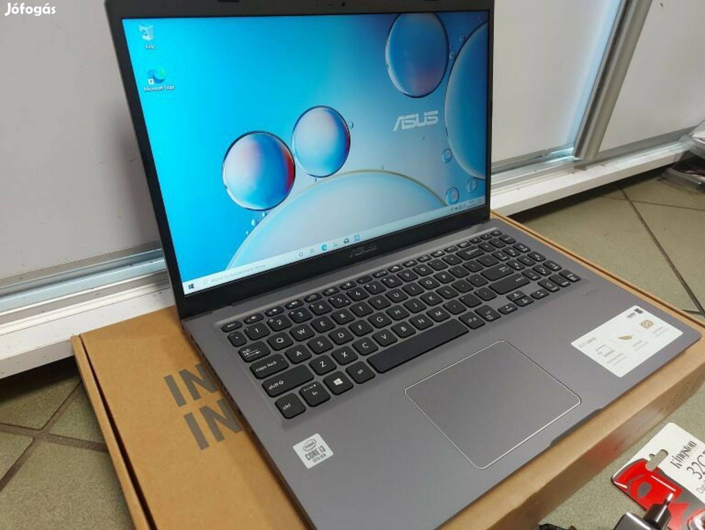 Asus Vivobook 15,6" IPS Level Laptop dobozában+Garanciális