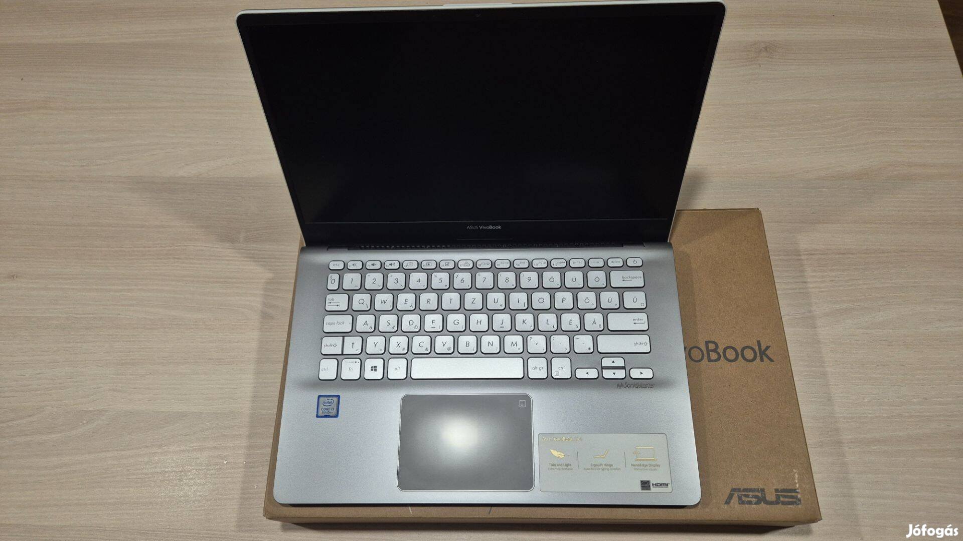 Asus Vivobook S14 S430Fa Numberpad; Magyar, világító billentyűzet