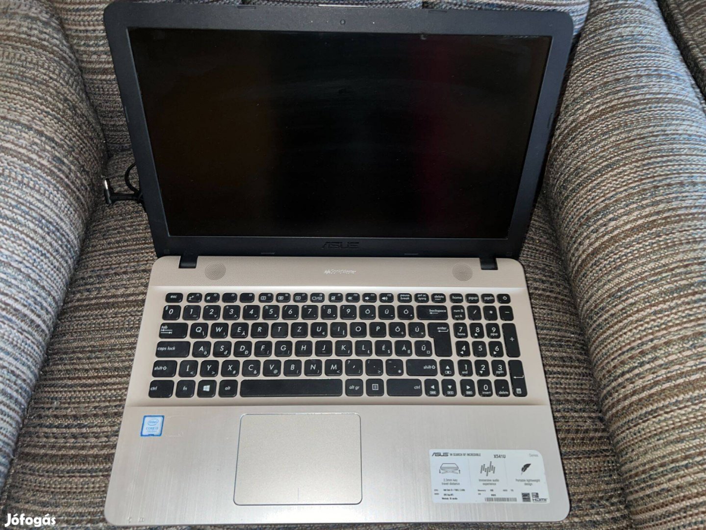 Asus X541U i3