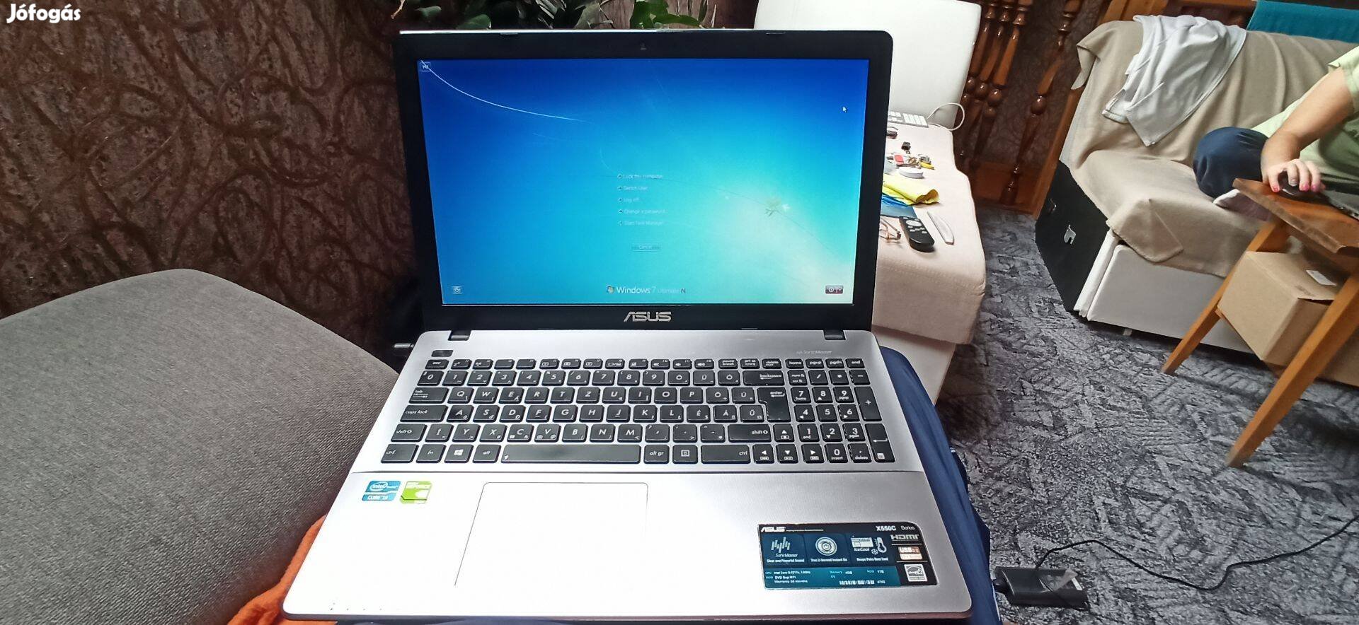 Asus X550C laptop, i3 4mag 1.8 Ghz, 8gb ram, 1 TB HDD, Nvidia 2 gb vid