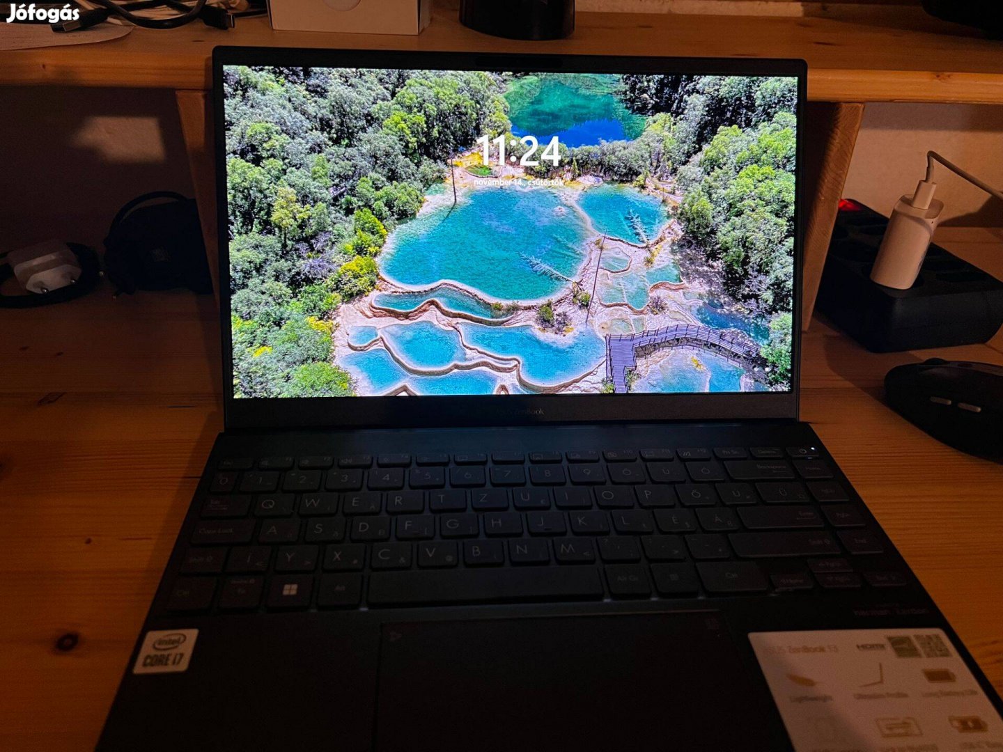 Asus Zenbook 13 UX325J