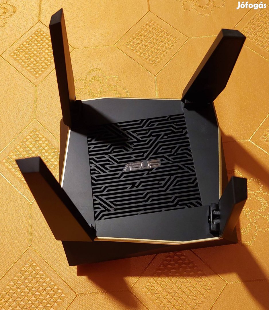 Asus ax92u router eladó.