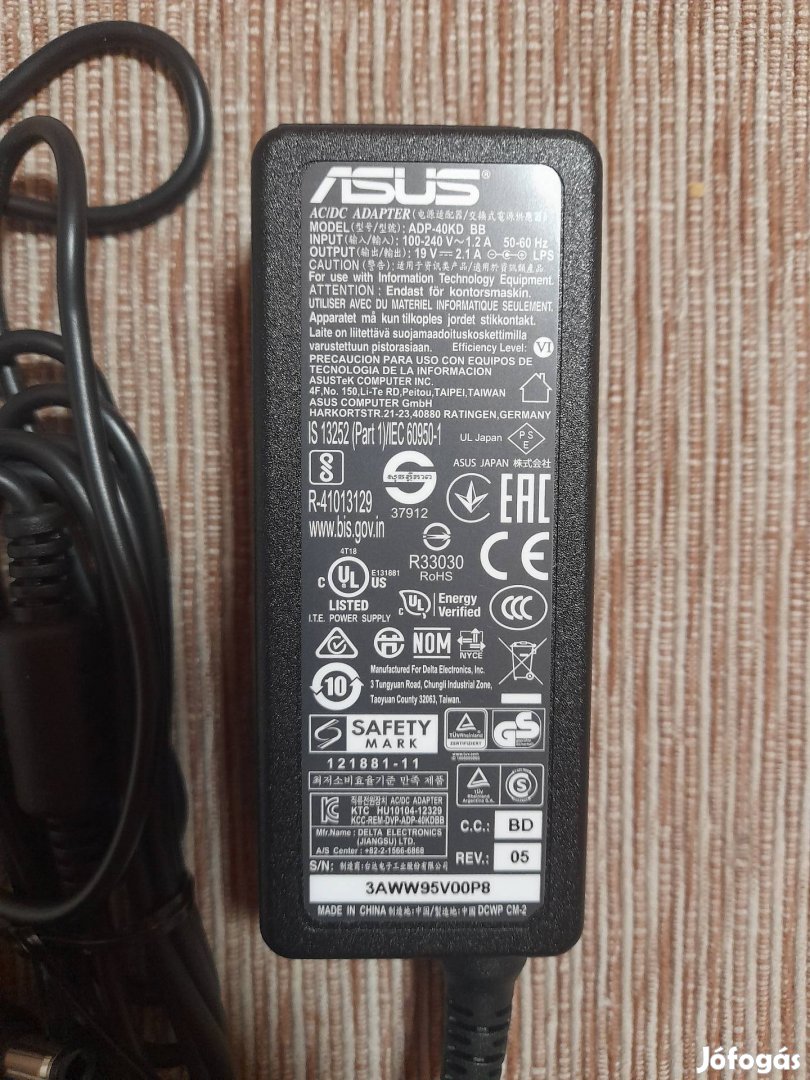 Asus hálózati adapter, tápegység 