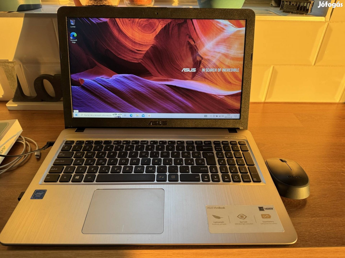 Asus laptop eladó
