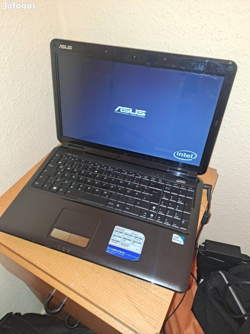 Asus laptop eladó 