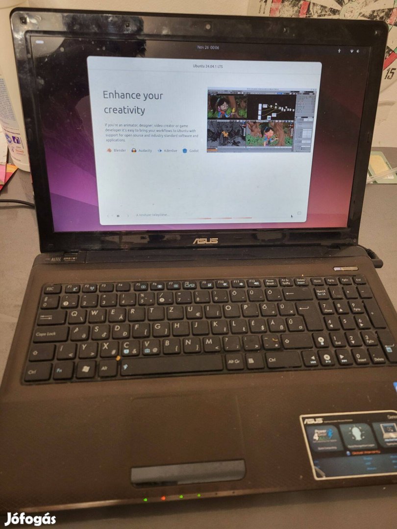 Asus notebook 15col I5 3G RAM 330G HDD