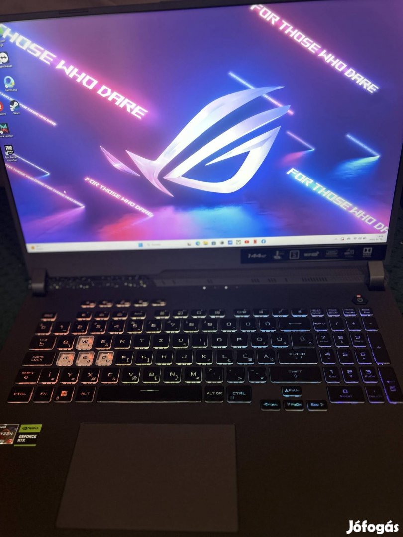 Asus rog strix g713 szürke gamer laptop 
