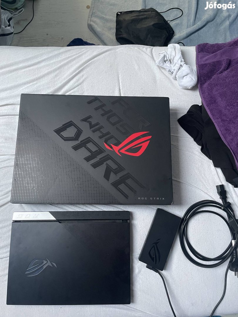 Asus rog strix gamer laptop