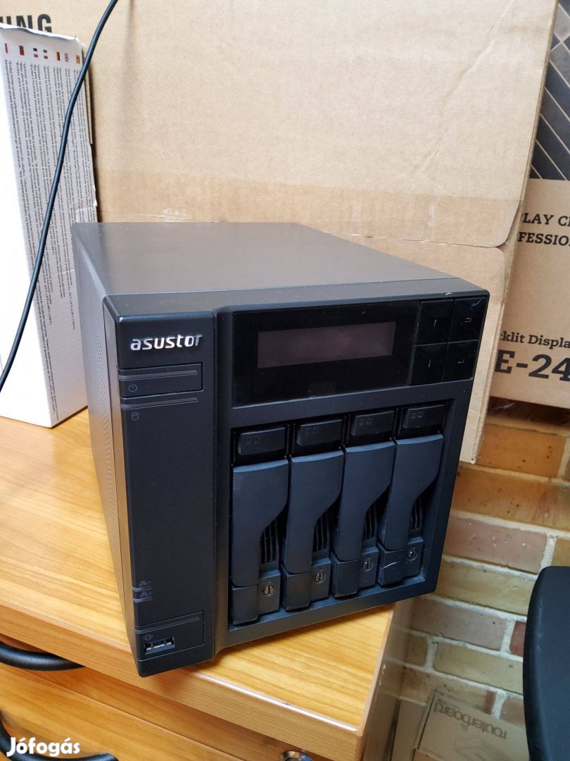 Asustor 6404T NAS + 2x 2tb Wdred