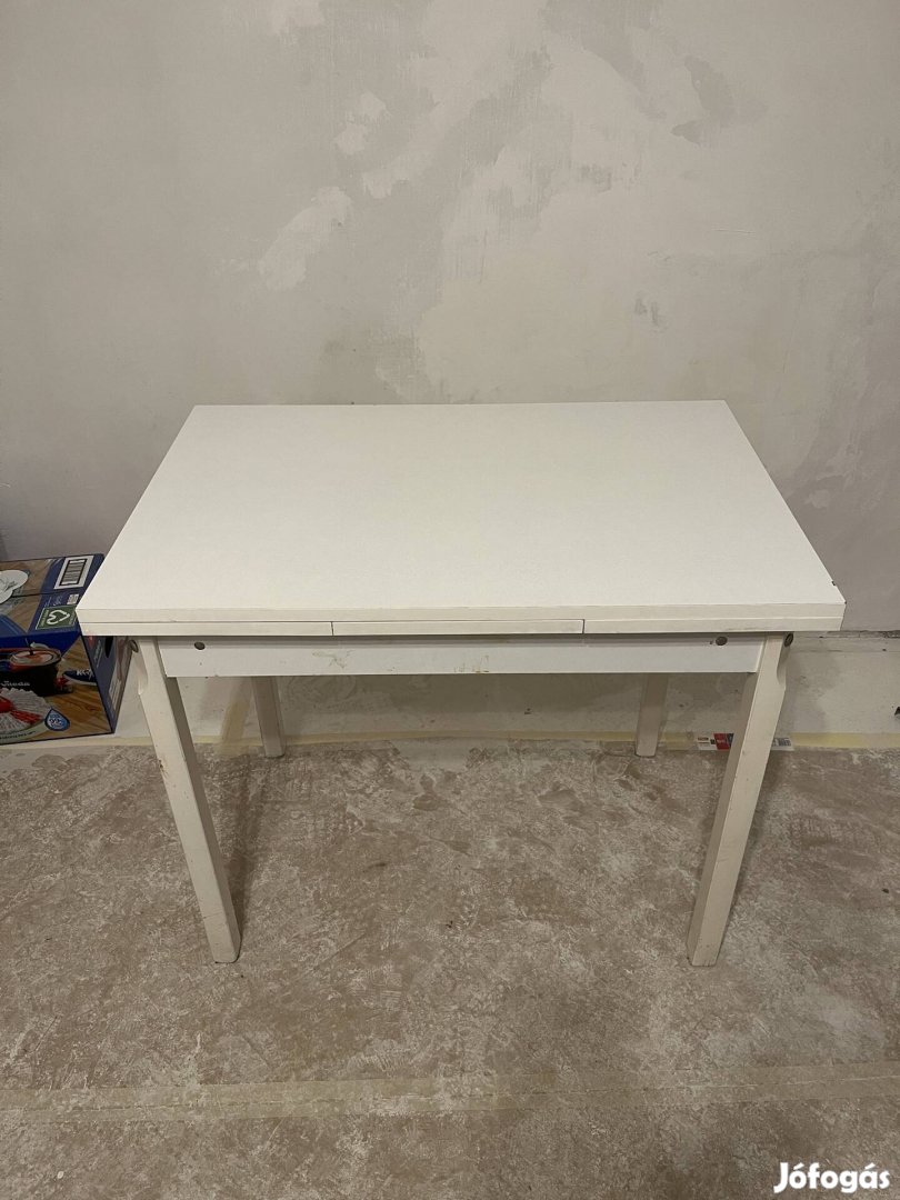 Asztal, étkezőasztal, bővíthető