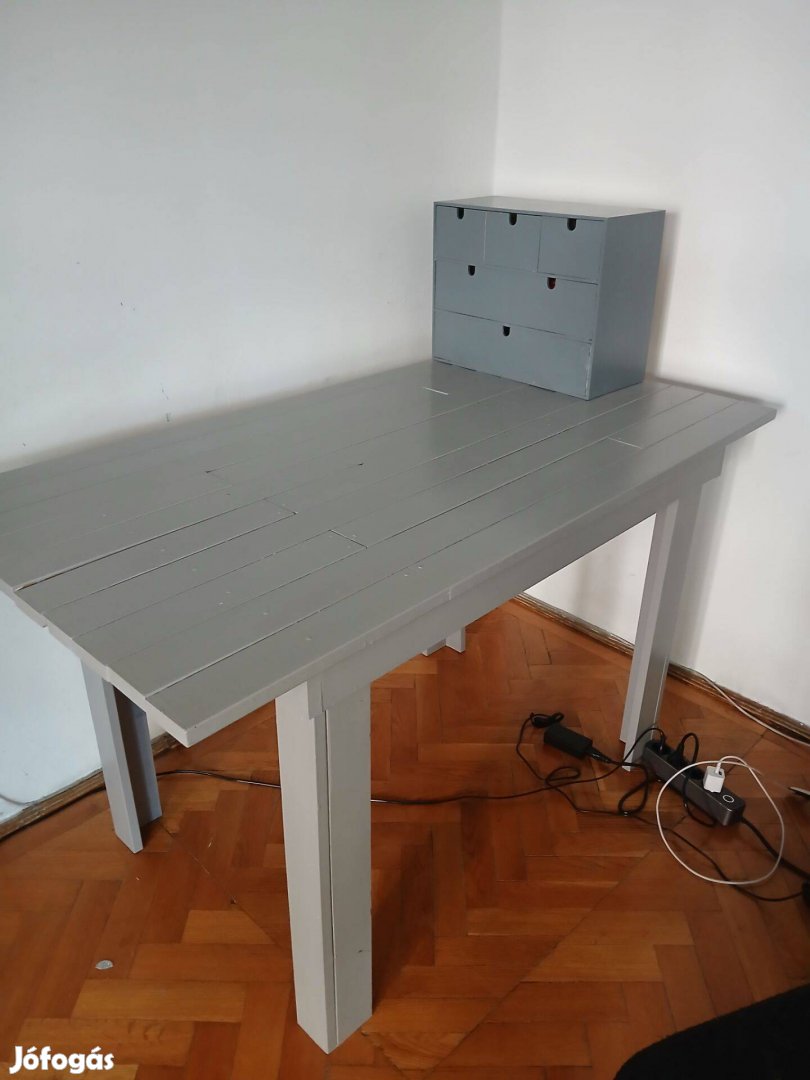 Asztal ikea tárolóval