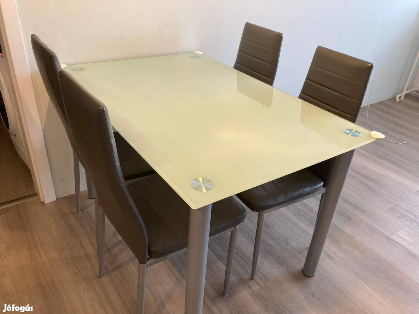 Asztal szék 