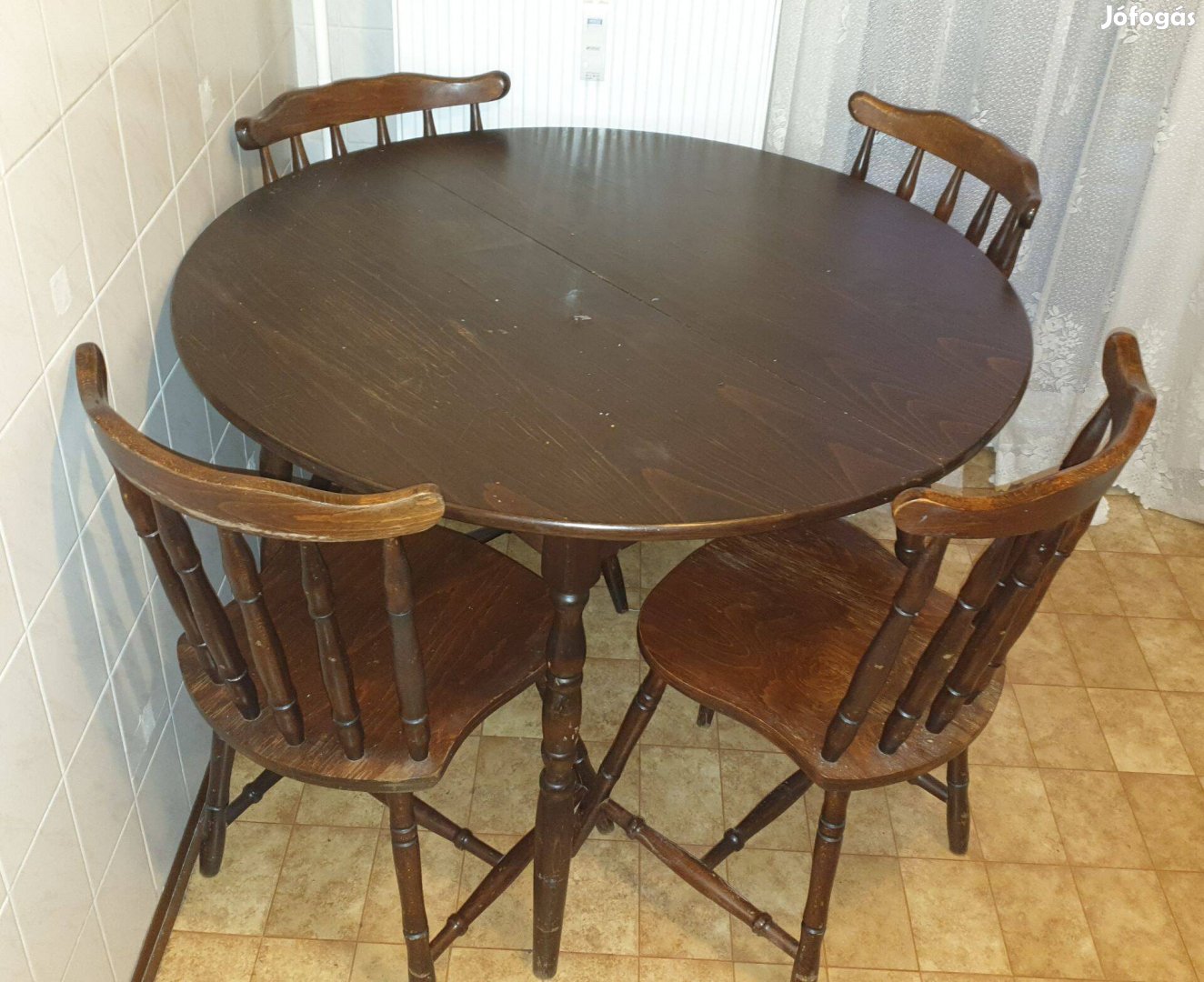 Asztal székekkel jó áron Veszprém