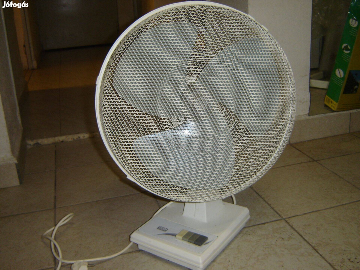 Asztali, német, több fokozatos nagy lapátos ventilátor