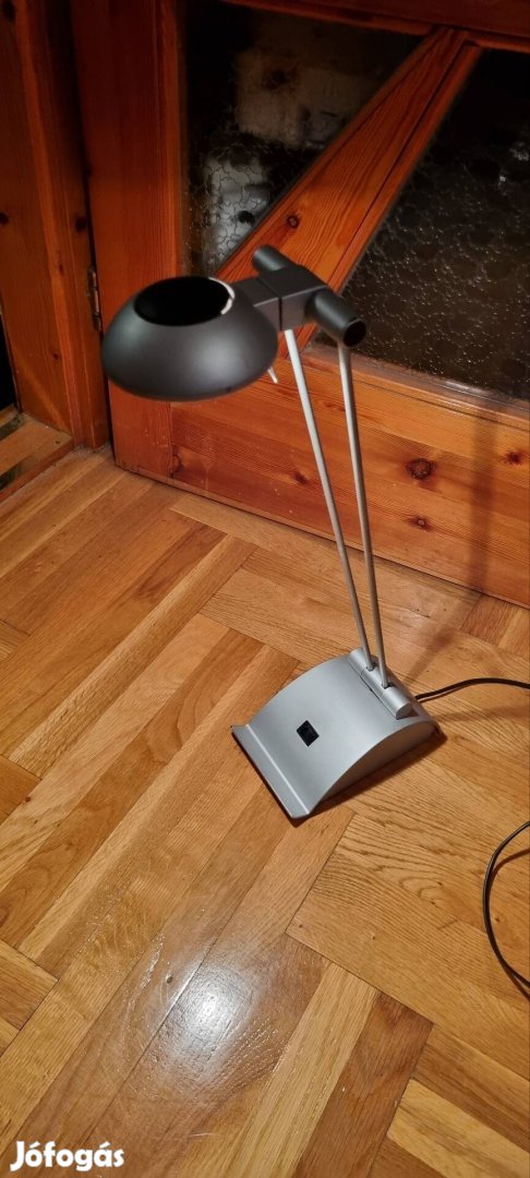 Asztali halogén lámpa 