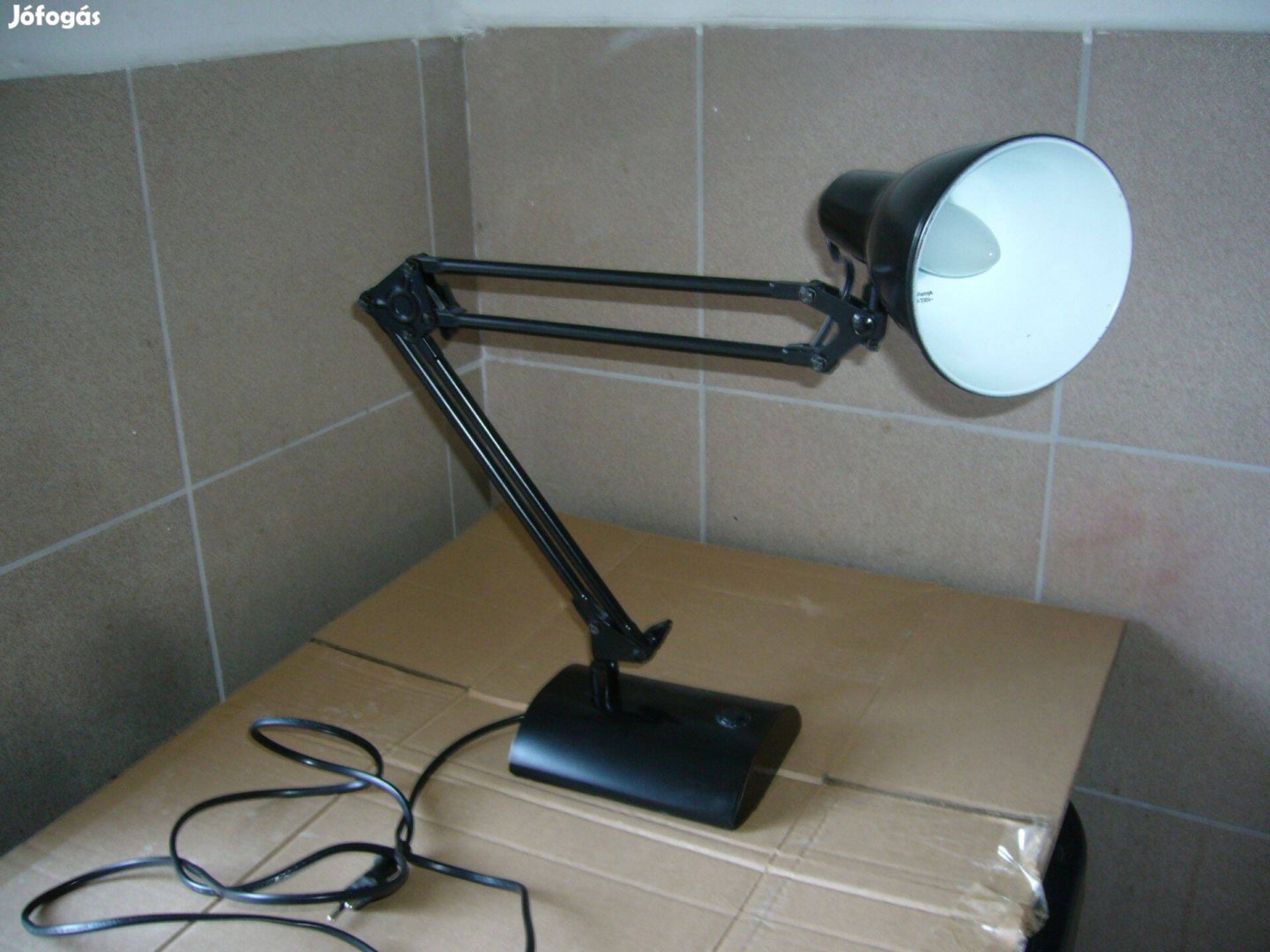 Asztali lámpa összecsukható