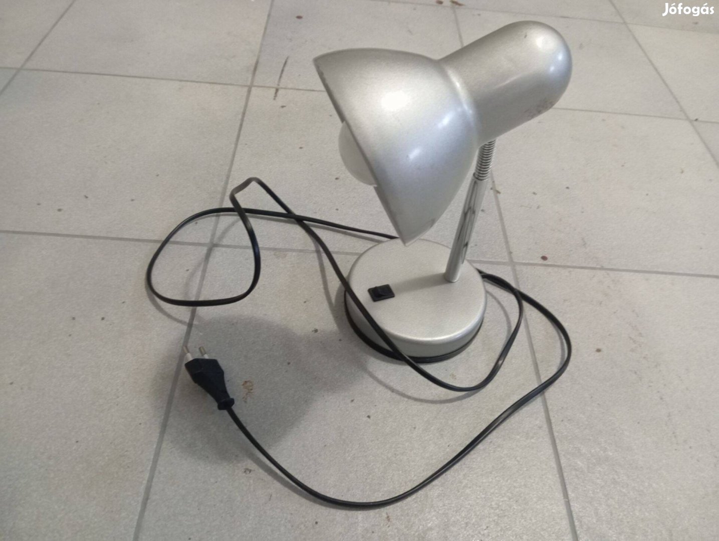 Asztali olvasólámpa