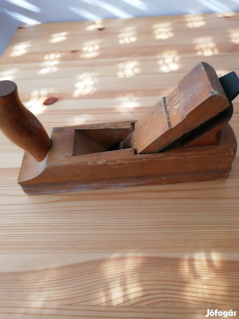 Asztalos kézi gyalu