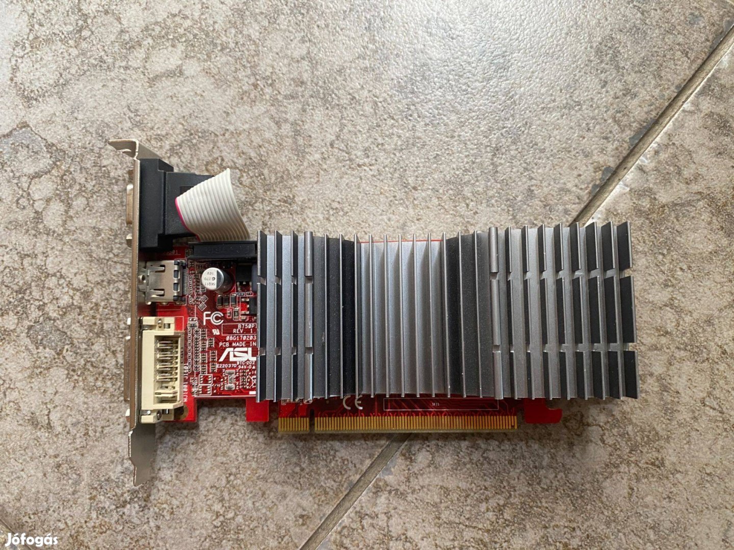 Ati radeon 4350 vga passzív hűtéssel eladó