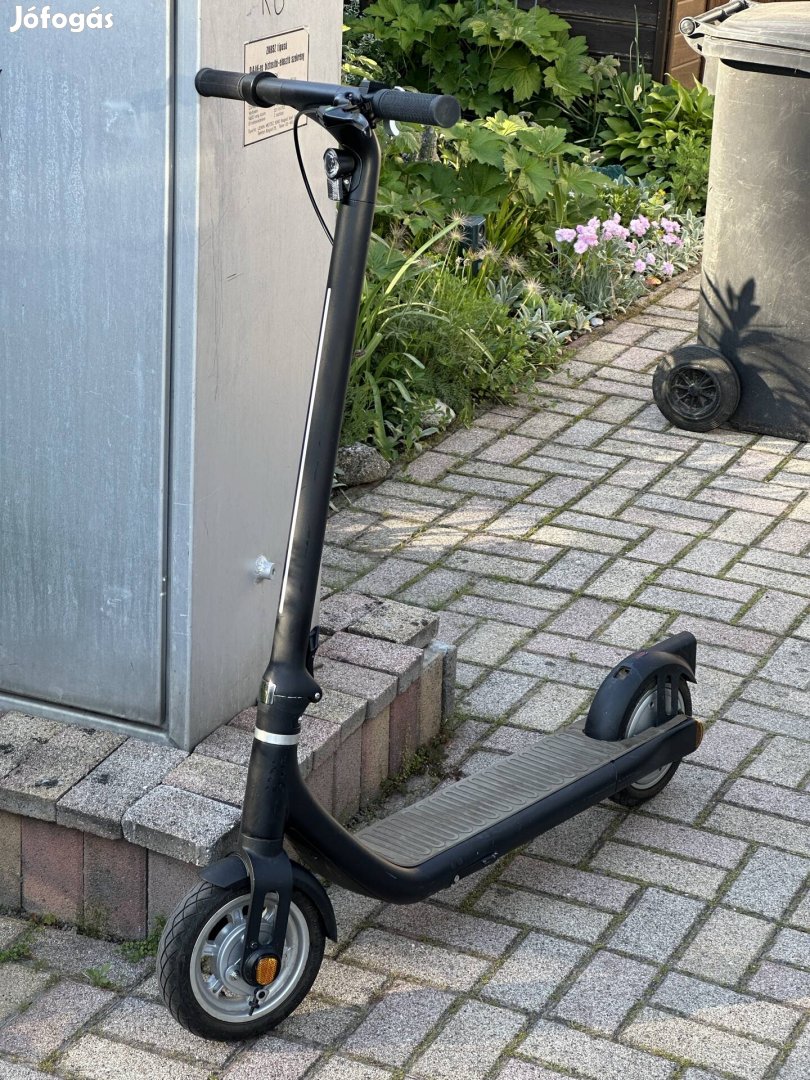 Atomi Alpha elektromos roller eladó + tartalék motorral, gumikkal