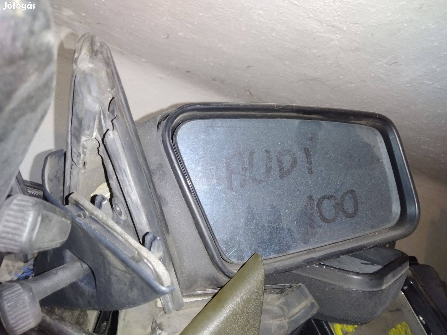 Audi 100 Tükör