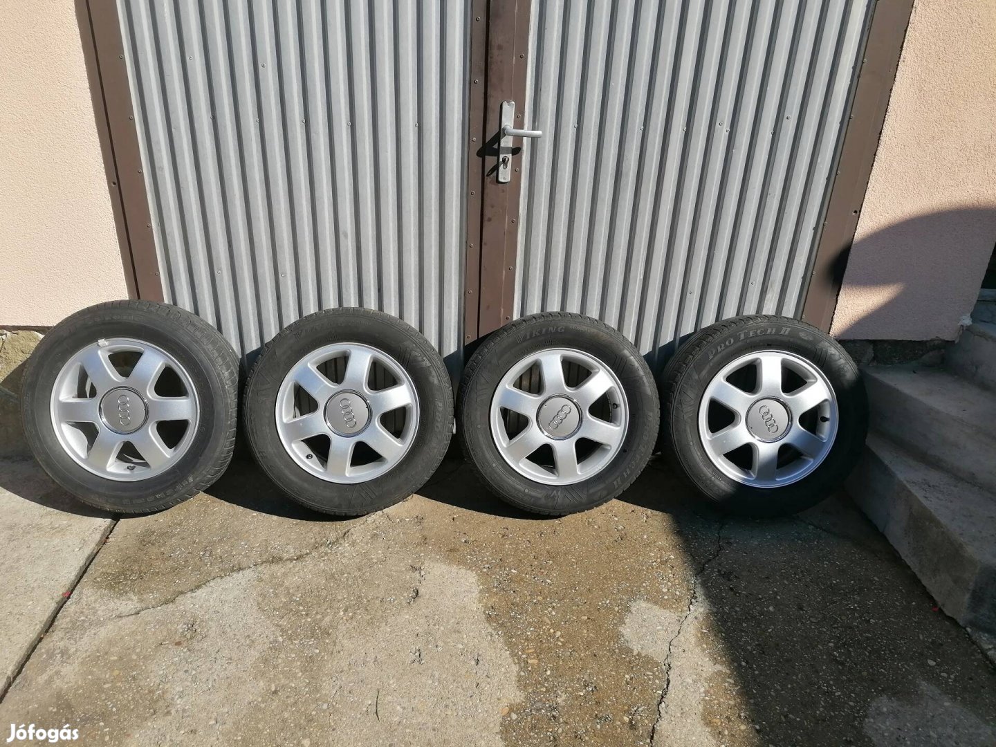 Audi 15" 4db  gyári alufelni. 