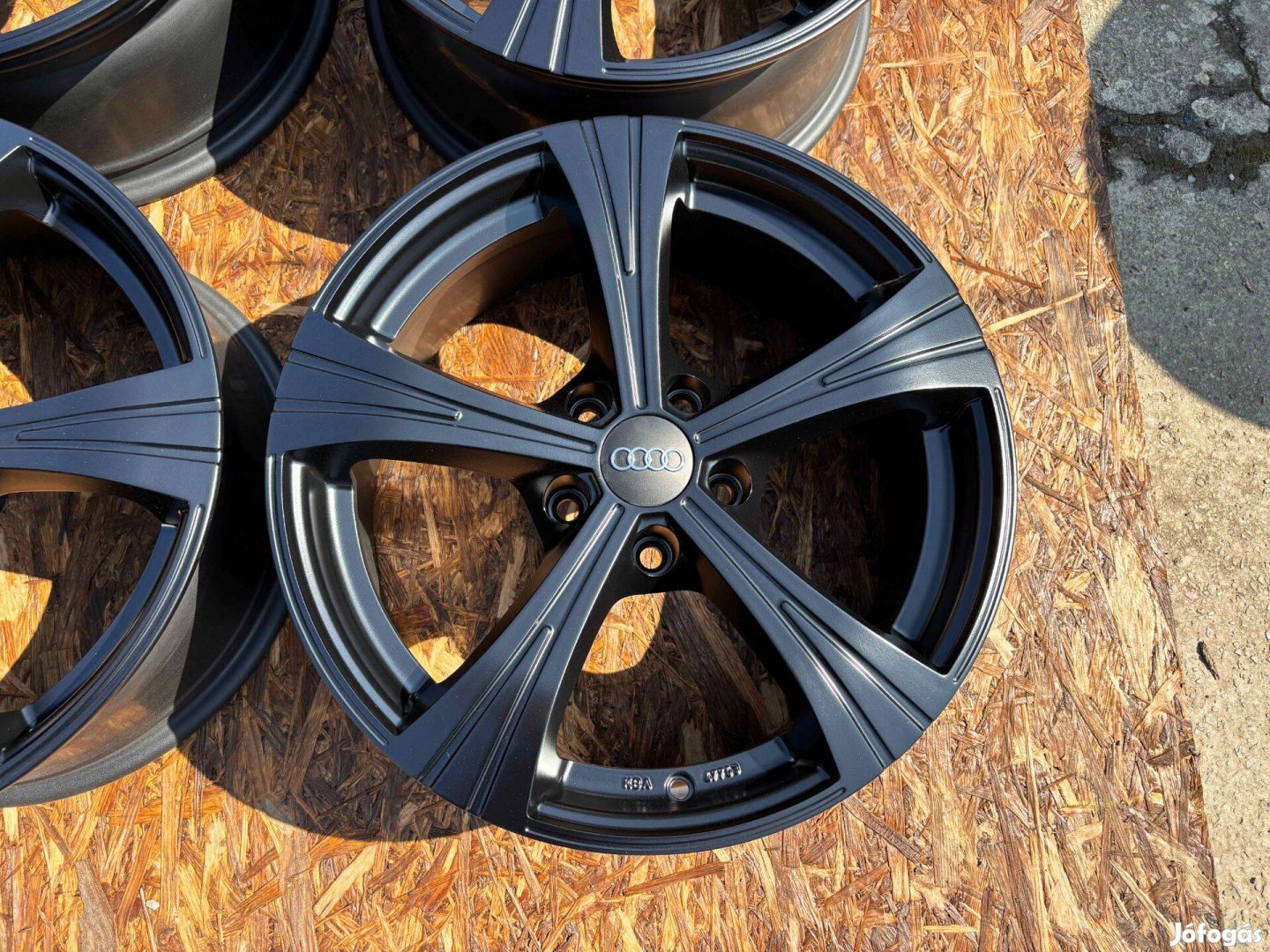 Audi 17" 5x112 ekete alufelni eladó 17 coll A4 A6 Q3 Q5