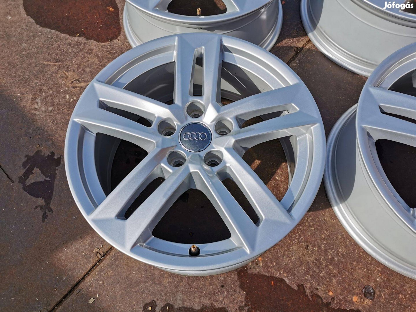 Audi 17" A4 B9 gyári alufelni eladó 17 coll A3 A6