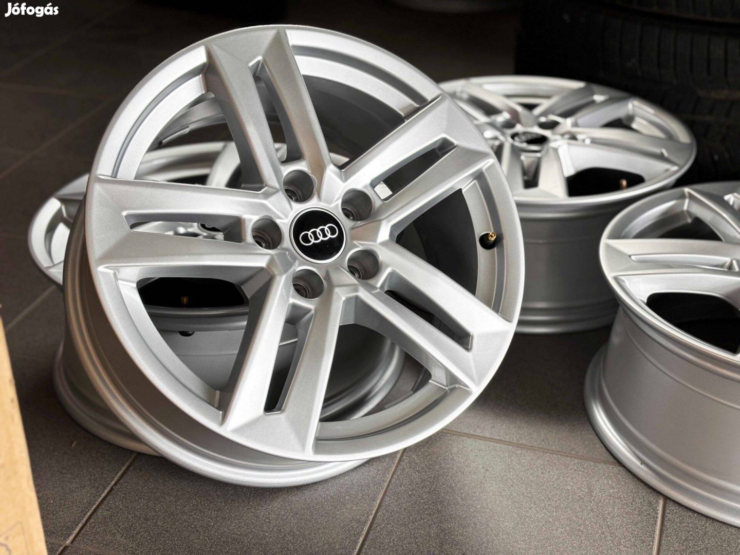 Audi 17" A4 B9 gyári alufelni eladó 17 coll A3 A6