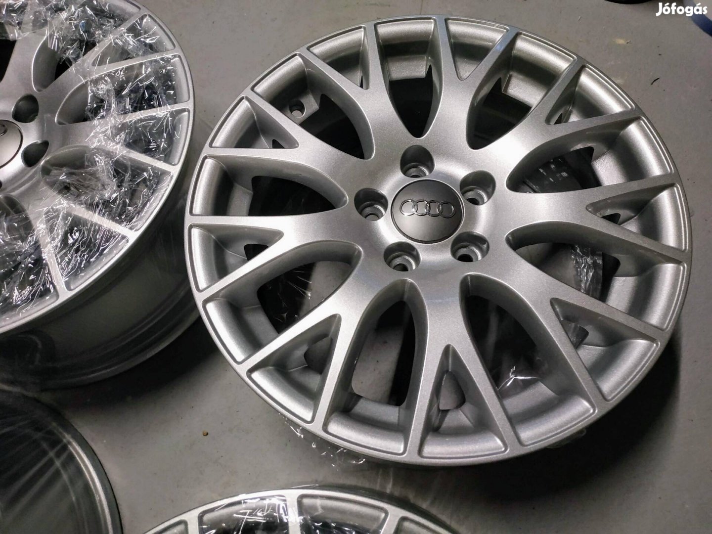 Audi 17" gyári alufelni