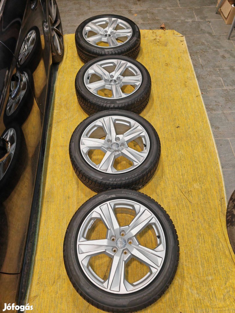 Audi 19" téli kerékszett