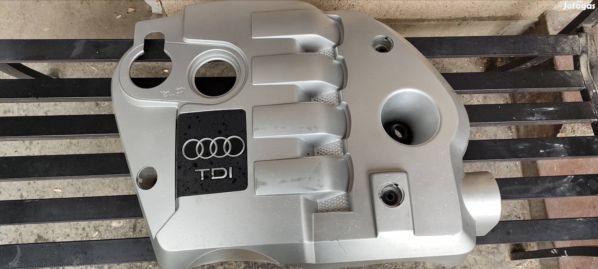 Audi 1.9PD TDI Ezüst motorburkolat 